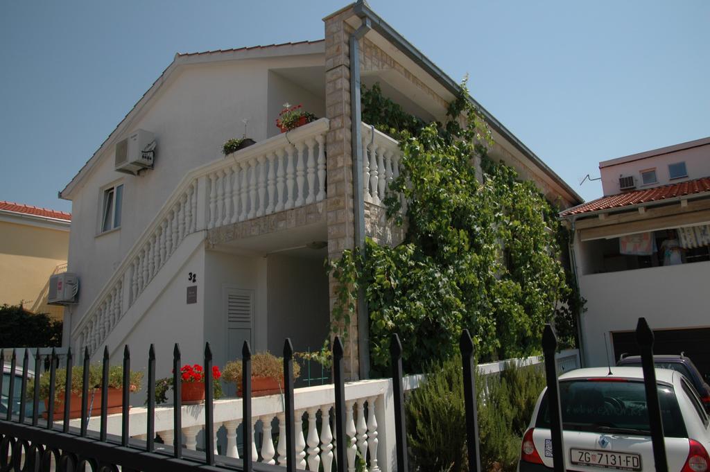 Apartments Anton Vodice Exteriör bild