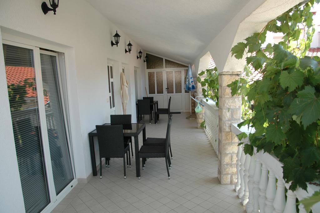 Apartments Anton Vodice Exteriör bild